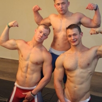 gayhoopla-3-man-wrestle-12